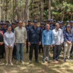 Capacitan guardaparques para conservación del pico Duarte
