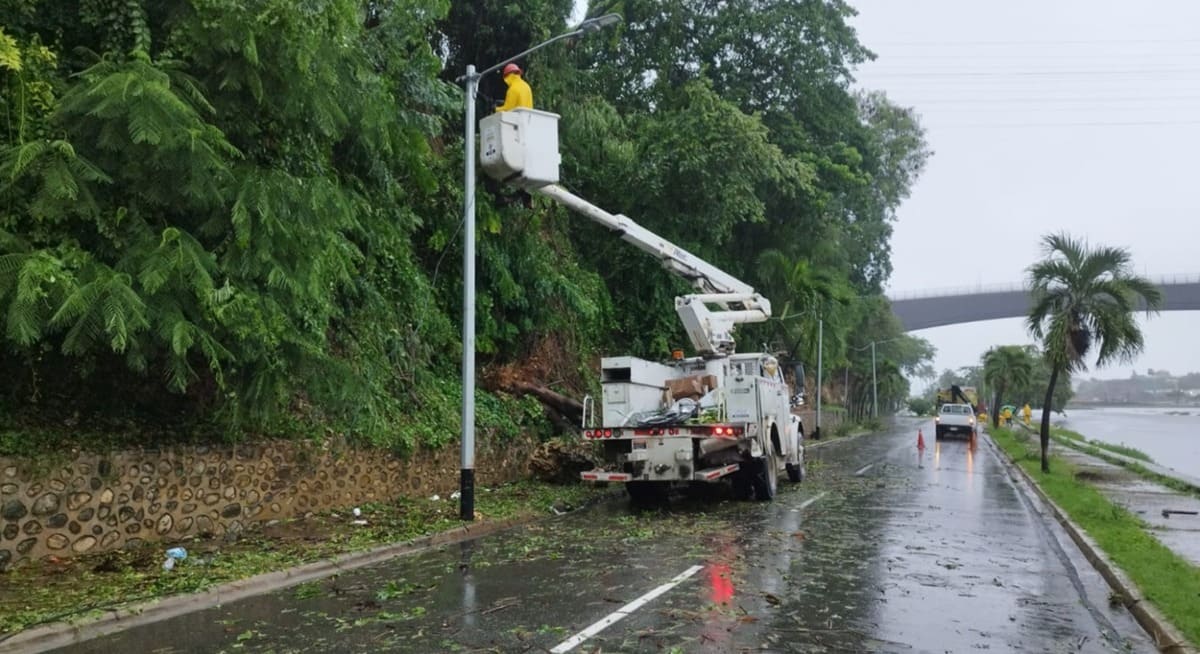 Edeeste brinda atención oportuna por efectos de tormenta Melissa