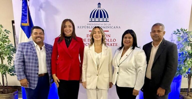 Gloria Reyes comparte con SODOMEDI logros frente a Supérate