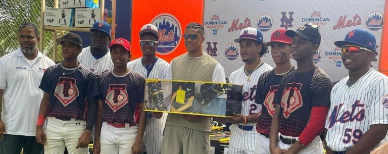 Juan Soto sorprende en Boca Chica en jornada social de los Mets de NY