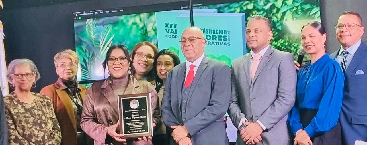 Presentan libro Administración por valores en las cooperativas