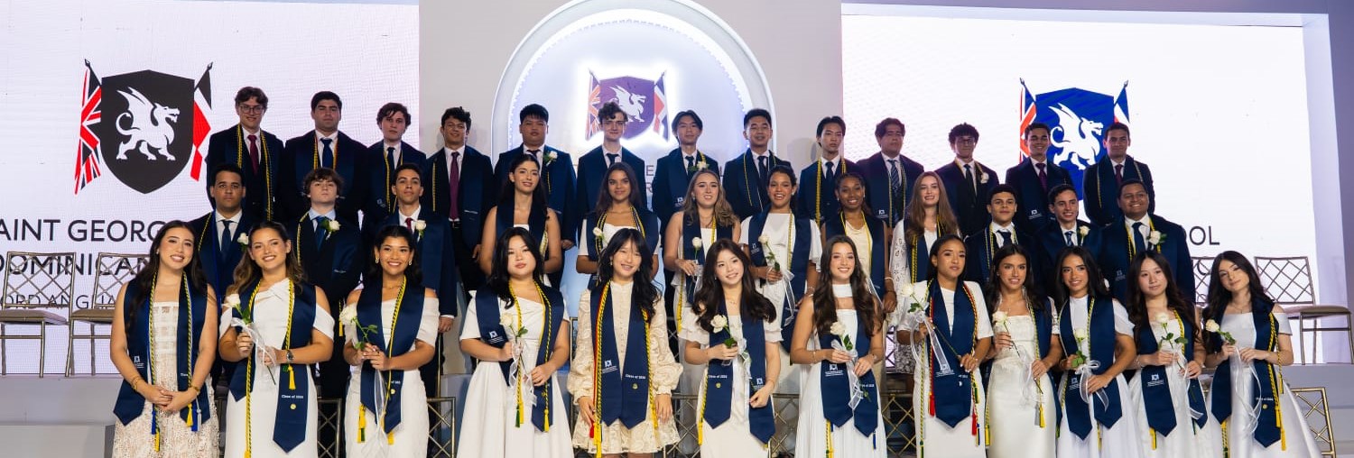Saint George School celebra graduación