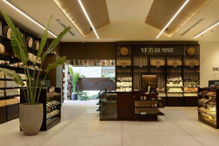 Cigar Country Punta Cana es reconocido como “Best Lounge North America”