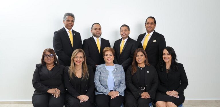 Directiva Colegio Dominicano de Odontología toma juramento para el periodo 2026-2027